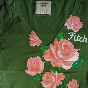 Abercrombie & Fitch Roses Short Sleeve T'shirt Size XS